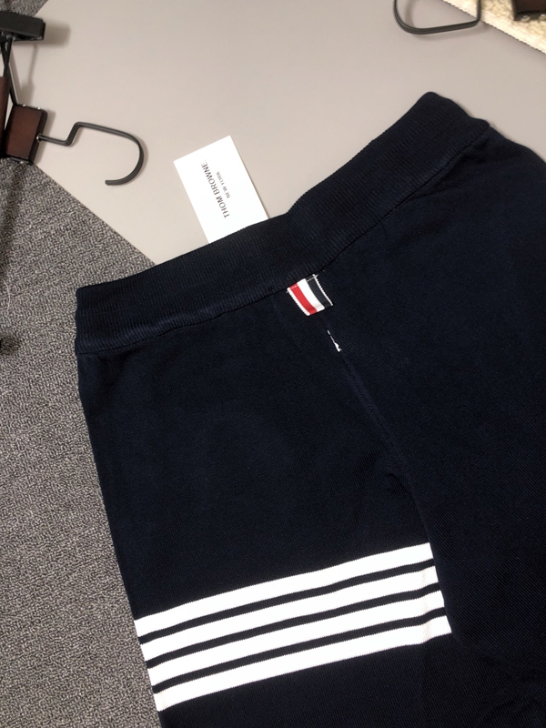 ブランドハーフパンツ全体デザイン